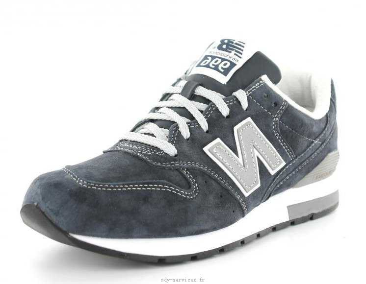 new balance grise et bleu marine